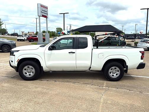 Glacier White 2024 Nissan Frontier S