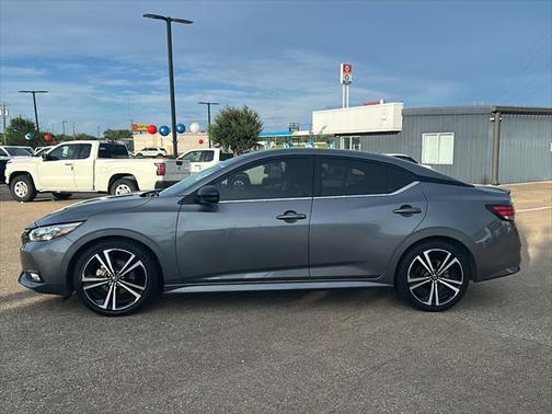 2022 Nissan Sentra SR