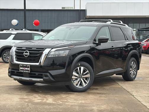 2025 Nissan Pathfinder SL FWD