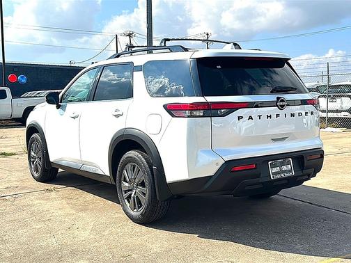 2025 Nissan Pathfinder SV FWD