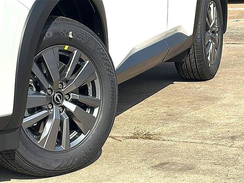 2025 Nissan Pathfinder SV FWD