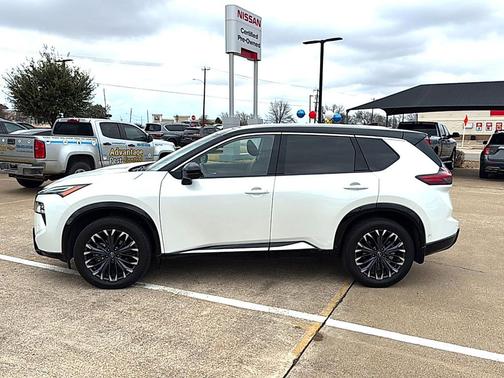 2024 Nissan Rogue Platinum