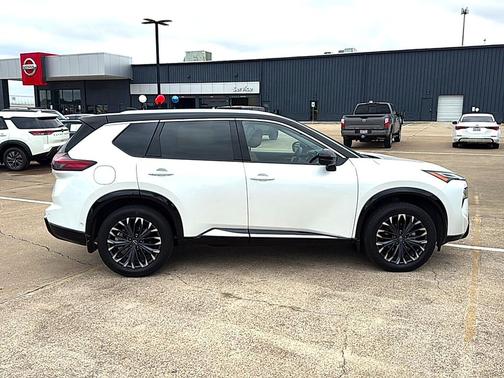 2024 Nissan Rogue Platinum