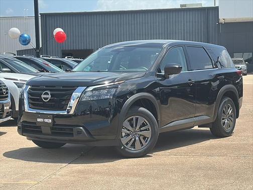 2025 Nissan Pathfinder S FWD