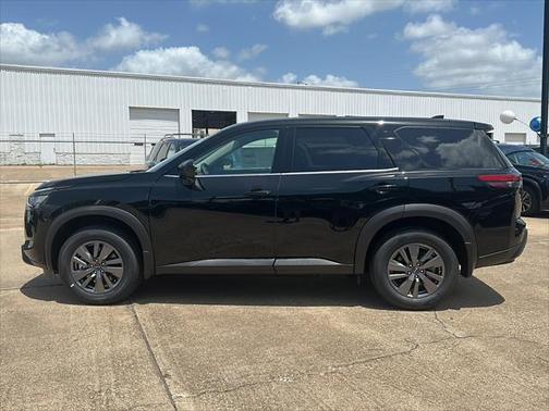 2025 Nissan Pathfinder S FWD