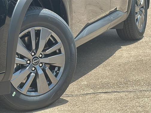 2025 Nissan Pathfinder S FWD