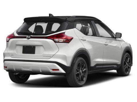2022 Nissan Kicks SR