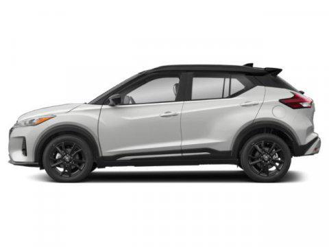 2022 Nissan Kicks SR