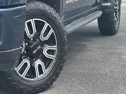 2022 GMC Sierra 2500 AT4