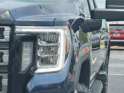 2022 GMC Sierra 2500 AT4
