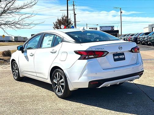 2025 Nissan Versa 1.6 SV
