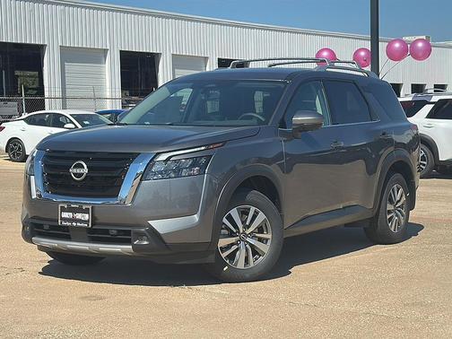 2025 Nissan Pathfinder SL FWD