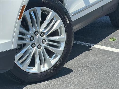 2018 Cadillac XT5 Premium Luxury