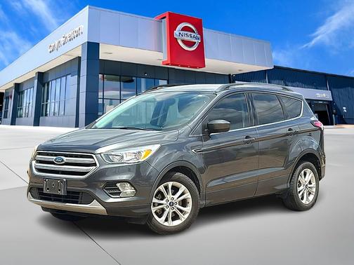 Magnetic Metallic 2018 Ford Escape SE