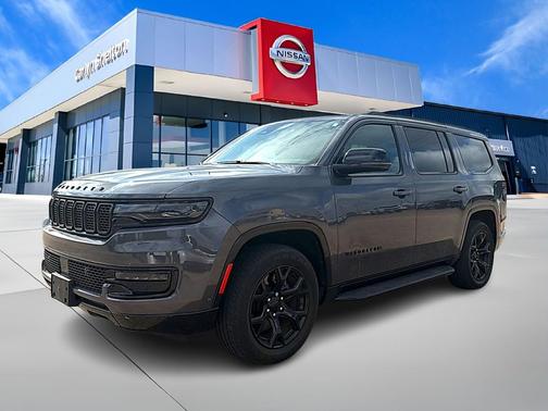 Baltic Gray Metallic Clearcoat 2024 Jeep Wagoneer Series II Carbide 4x4