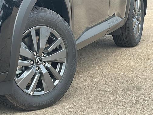 2025 Nissan Pathfinder SV FWD