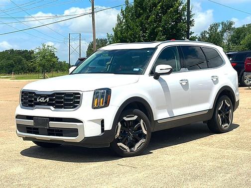 Glacial White Pearl 2024 Kia Telluride S
