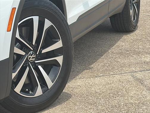 2024 Volkswagen Tiguan 2.0T S