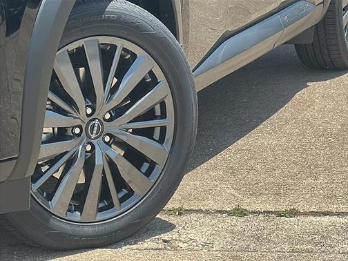 2025 Nissan Pathfinder SL FWD