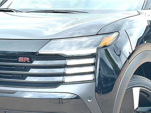 Super Black 2026 Nissan Kicks SR