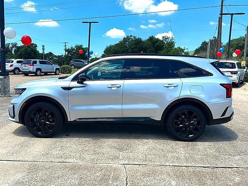 Sparkling Silver 2022 Kia Sorento SX