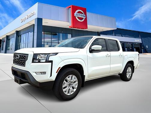Glacier White 2024 Nissan Frontier SV