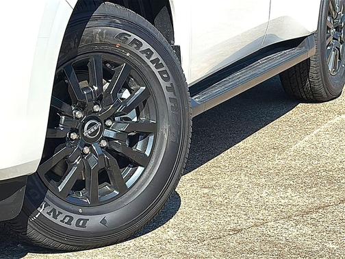 2025 Nissan Armada SV 2WD