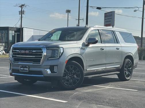 2023 GMC Yukon XL SLT