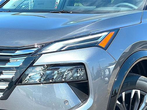 Gun Metallic 2026 Nissan Rogue Platinum