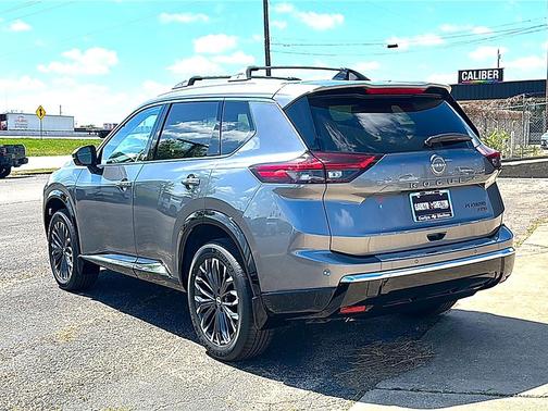 Gun Metallic 2026 Nissan Rogue Platinum