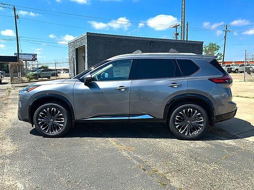 Gun Metallic 2026 Nissan Rogue Platinum