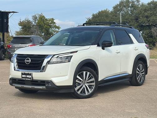 2022 Nissan Pathfinder Platinum 2WD