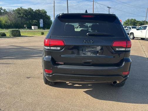 2022 Jeep Grand Cherokee Laredo