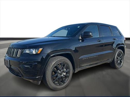 2022 Jeep Grand Cherokee Laredo