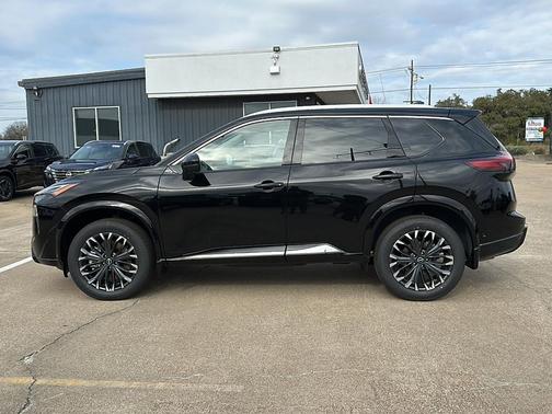 2025 Nissan Rogue Platinum