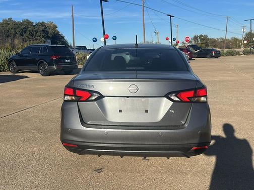 2024 Nissan Versa 1.6 S