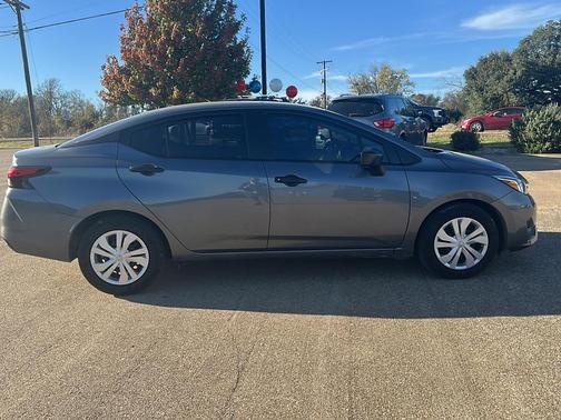 2024 Nissan Versa 1.6 S