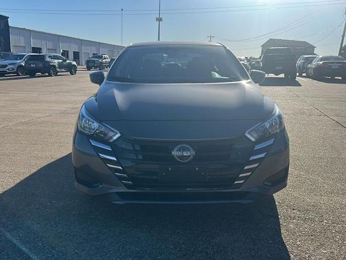 2024 Nissan Versa 1.6 S