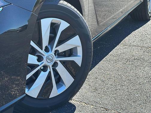 2025 Nissan Altima S FWD