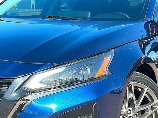 2023 Nissan Altima SR VC-Turbo FWD