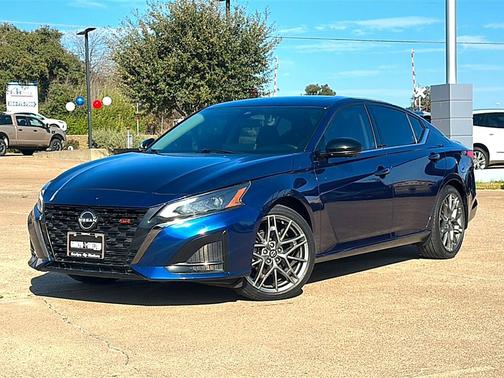 2023 Nissan Altima SR VC-Turbo FWD