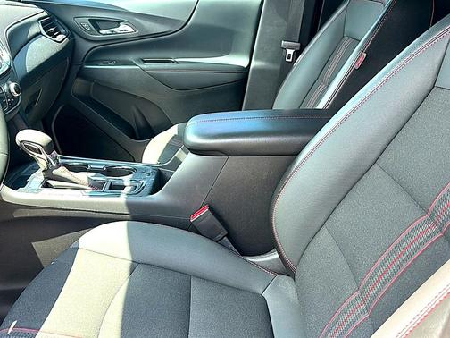 Iron Gray Metallic 2023 Chevrolet Equinox FWD RS