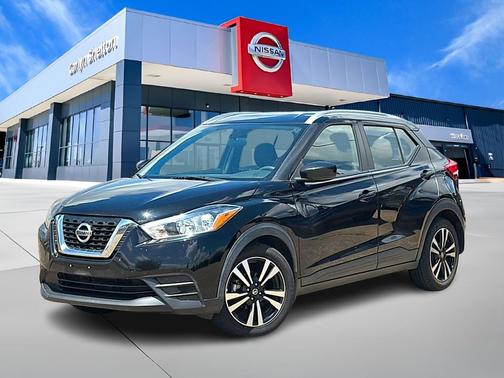 Super Black 2019 Nissan Kicks SV