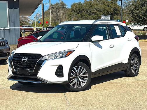 2024 Nissan Kicks SV