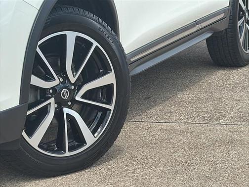 2020 Nissan Rogue SL