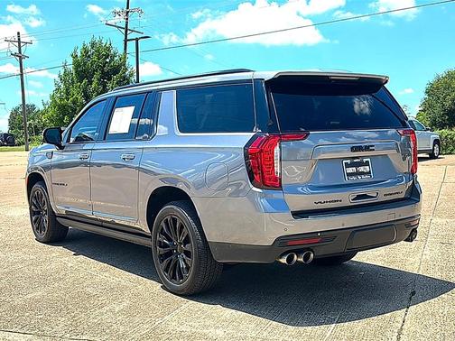 Satin Steel Metallic 2022 GMC Yukon XL Denali
