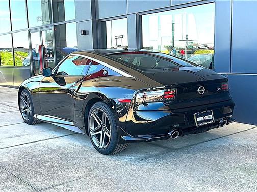 Black Diamond Pearl 2026 Nissan Z Sport