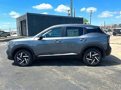 Gun Metallic 2026 Nissan Kicks SV