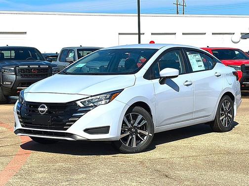 2025 Nissan Versa 1.6 SV