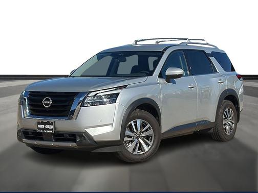 2023 Nissan Pathfinder SL 4WD